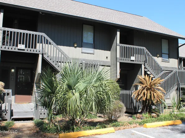 102 Lanai Vlg #A, Diamondhead, MS 39525
