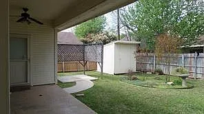 3 bed, 2.0 bath, 1470 sqft, $2,095 — Photo 2
