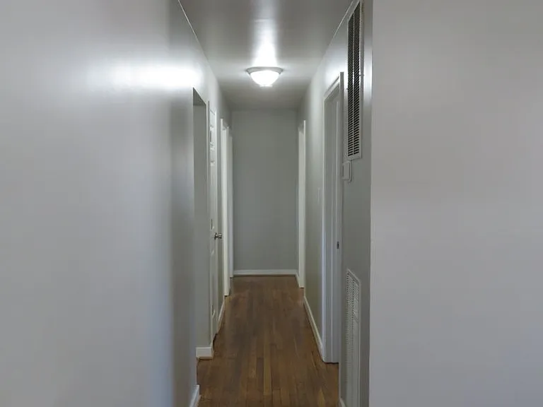 327 S 13th Ave — Photo 5