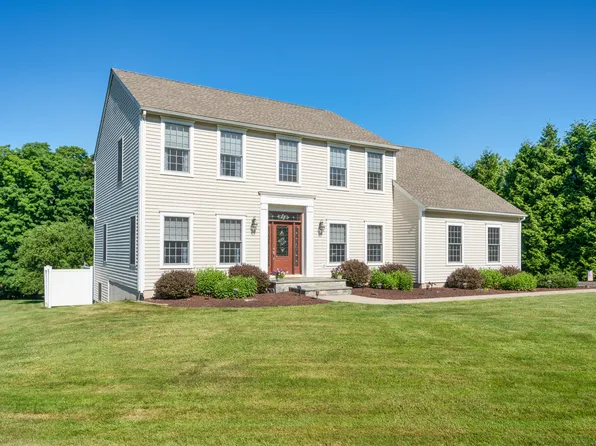 2 Hunting Lane, North Haven, CT 06473