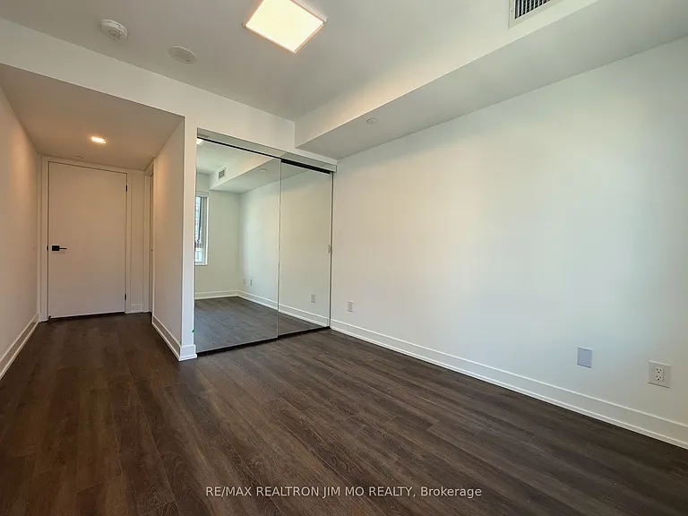 609 Sherbourne St #1104 — Photo 10