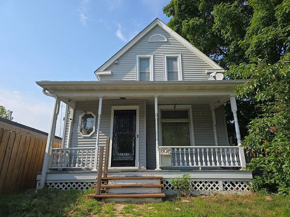1st image of 806 E 36th St