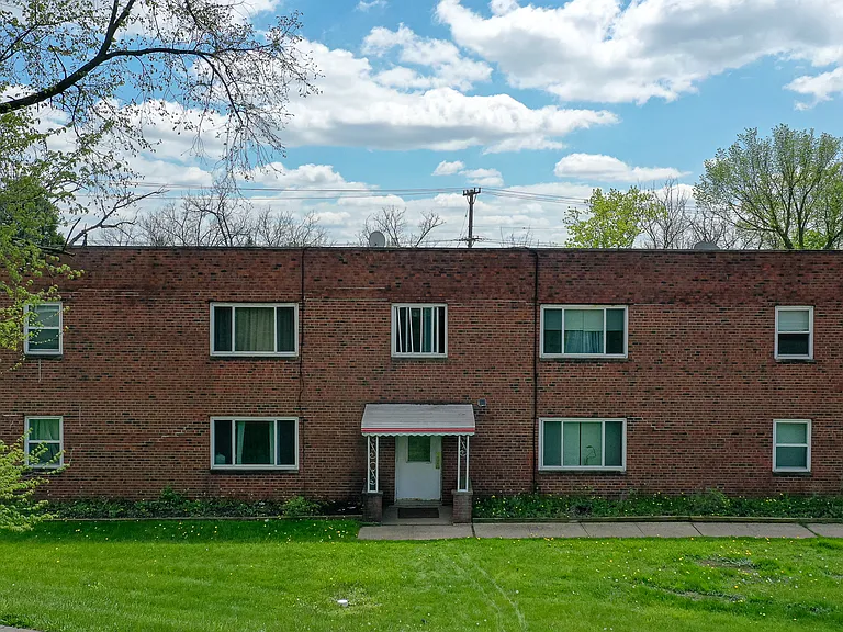 200 Solon Rd #8 — Photo 10