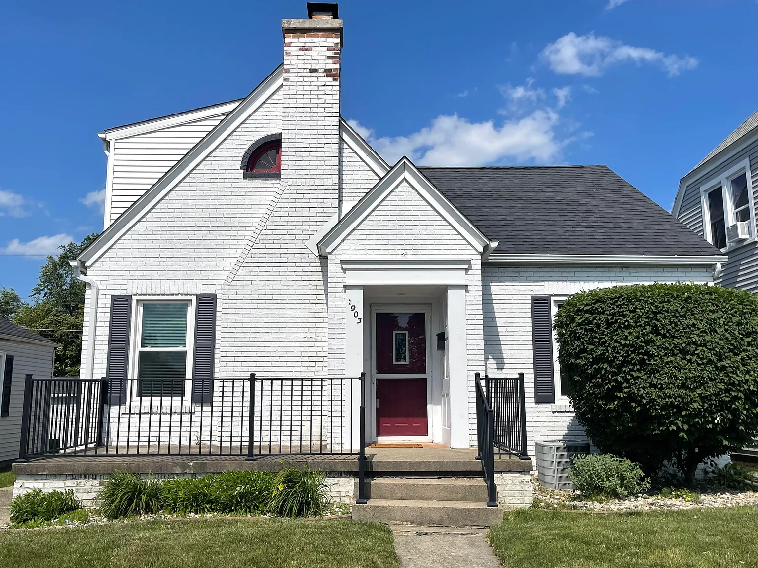 1903 Indiana Ave photo 1