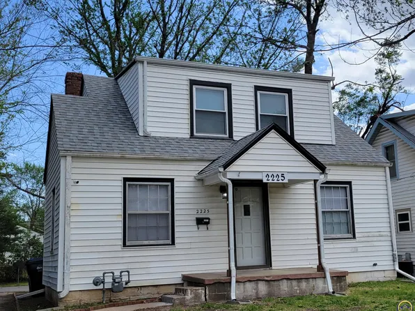 2225 SW 8th Ave, Topeka, KS 66606
