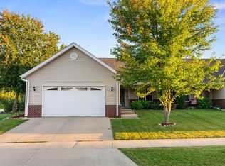 109 Silver Fox Dr N #1, Kewaskum, WI 53040