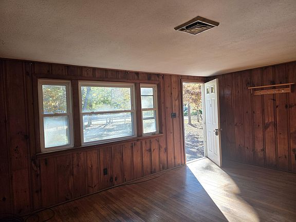 5th image of 8 Holly Lane