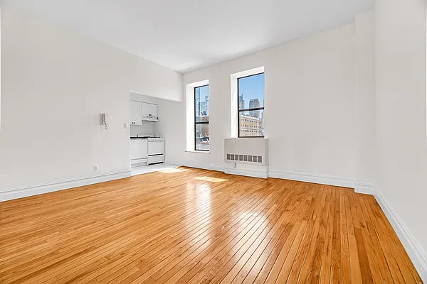 Rented by REAL New York | media 2