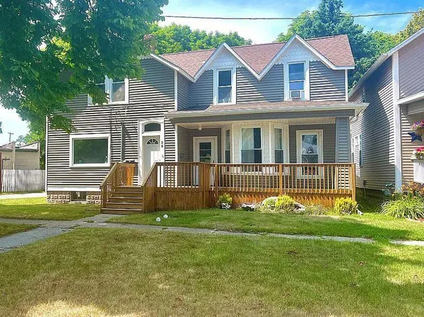 26 Webster Ct, Manistee, MI 49660