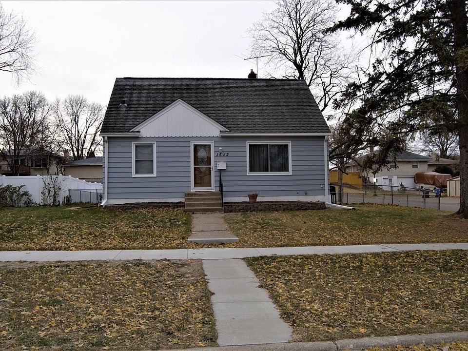 1st image of 1542 Margaret St