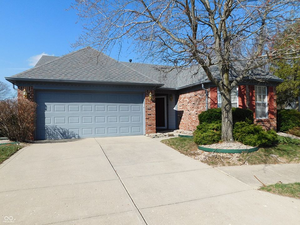 1st image of 199 Stoneybrook Dr