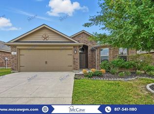 405 Houndstooth Dr, Fort Worth, TX 76131