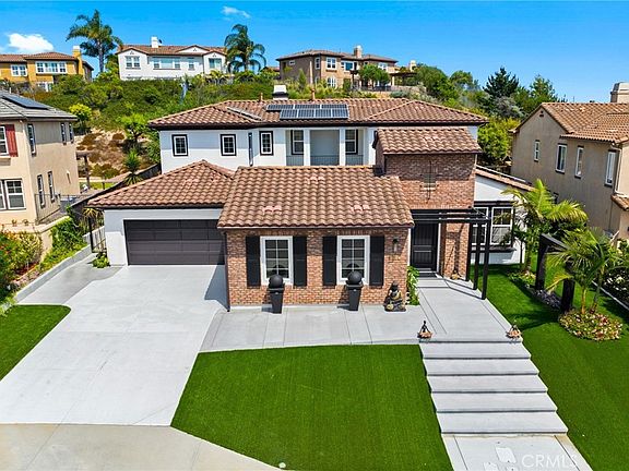 2nd image of 1120 Championship Rd