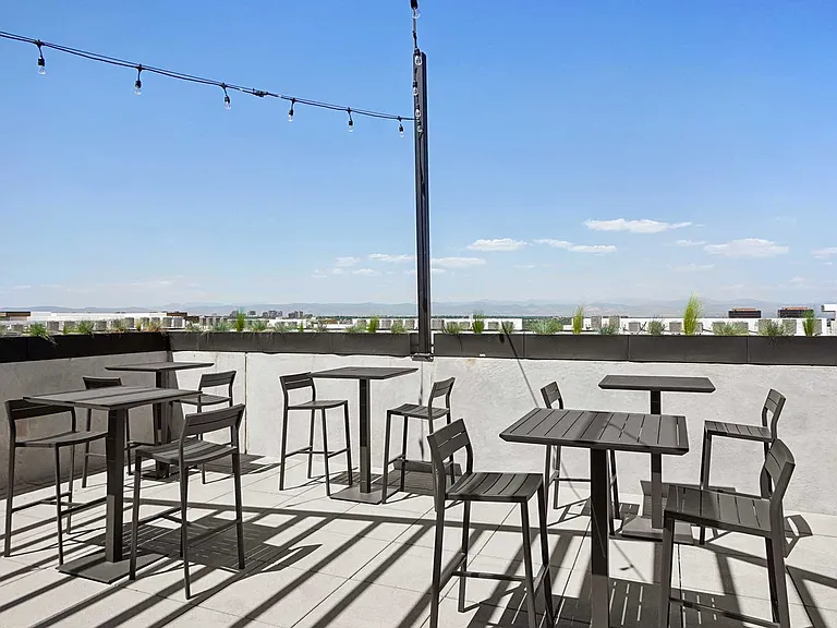 Take in open skies, mountain views, and fresh Colorado air from a rooftop gathering space designed to unwind above it all.