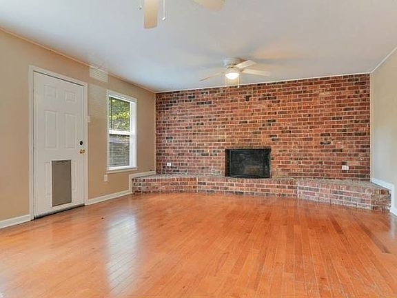 3rd image of 2346 Ray Weiland Dr