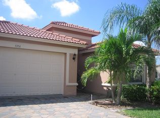 5356 La Casa Cir, Boynton Beach, FL 33437