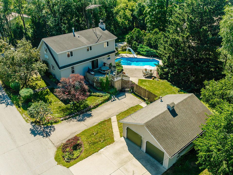 1st image of 30004 Moccasin Dr