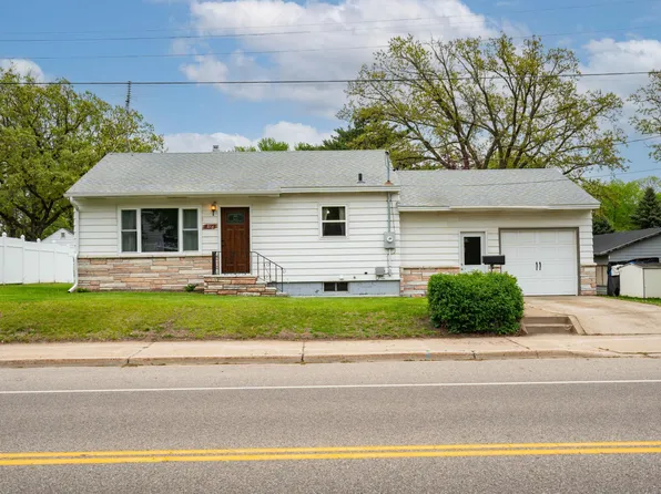216 2nd Ave N, Waite Park, MN 56387