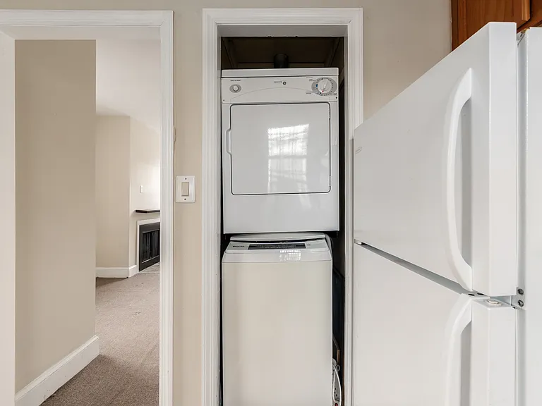 722 E St NE #2 — Photo 10
