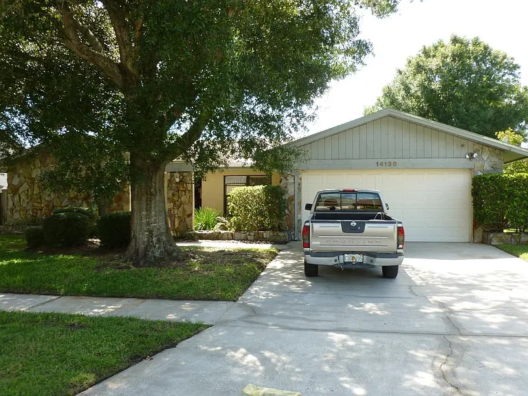 14138 Fennsbury Dr — Photo 4