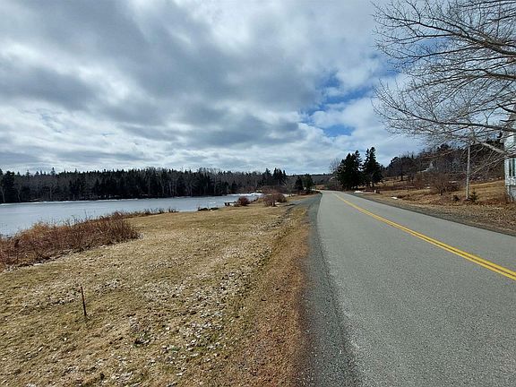 3rd image of 2149 Marble Mountain Rd