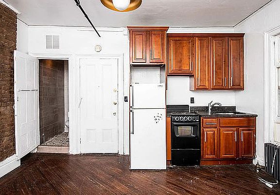 3rd image of 351 Washington Ave #6A