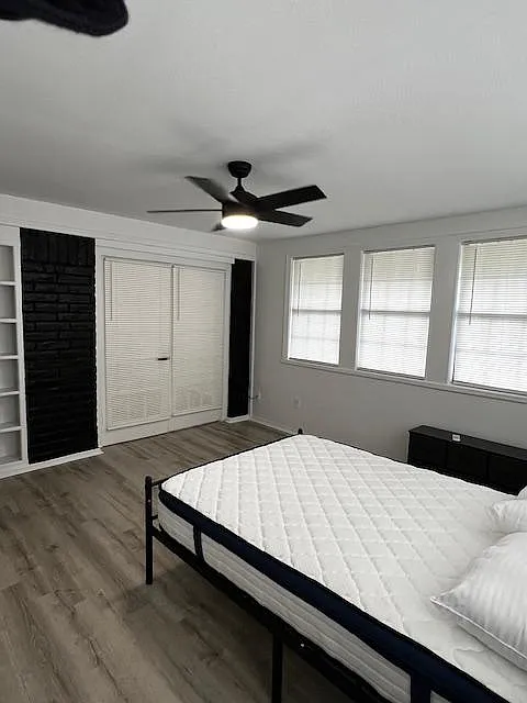 4 bed, 2.0 bath, 2049 sqft, $819 — Photo 4