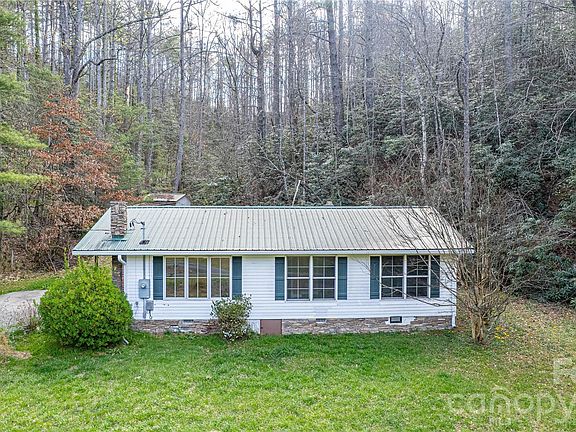 3rd image of 108 Poplar Gap Rd