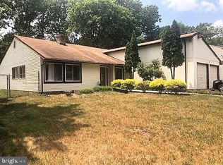 8 Pittman Pl, Sicklerville, NJ 08081