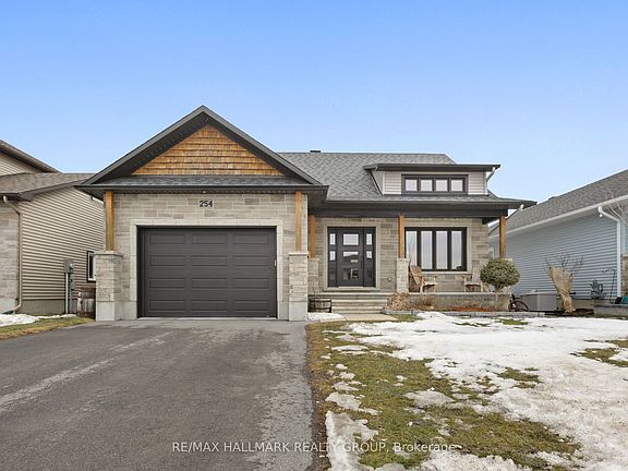 2nd image of 254 Pioneer Rd