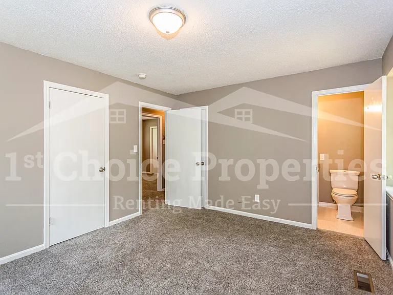 1421 Brewster Cir — Photo 15