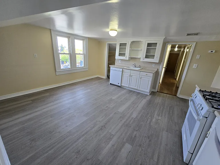 23 Brown St #C-3 — Photo 6