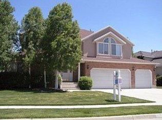 6247 S Vinecrest Dr, Murray, UT 84121
