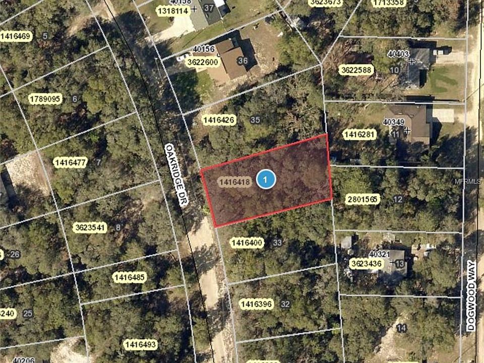 1st image of Oakridge Dr