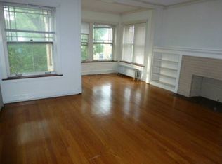 1923 W Argyle St #1, Chicago, IL 60640