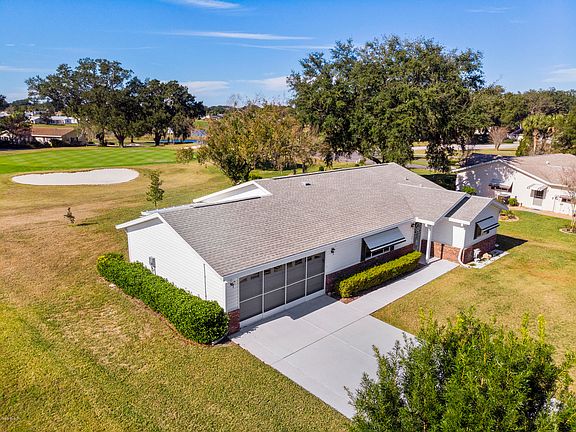 3rd image of 17691 SE 102nd Cir