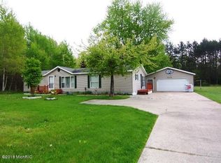 7048 90th Ave, Evart, MI 49631