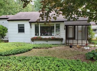 3702 Woodlawn St, Midland, MI 48640