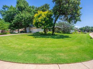800 Quail Ridge Rd, Edmond, OK 73034