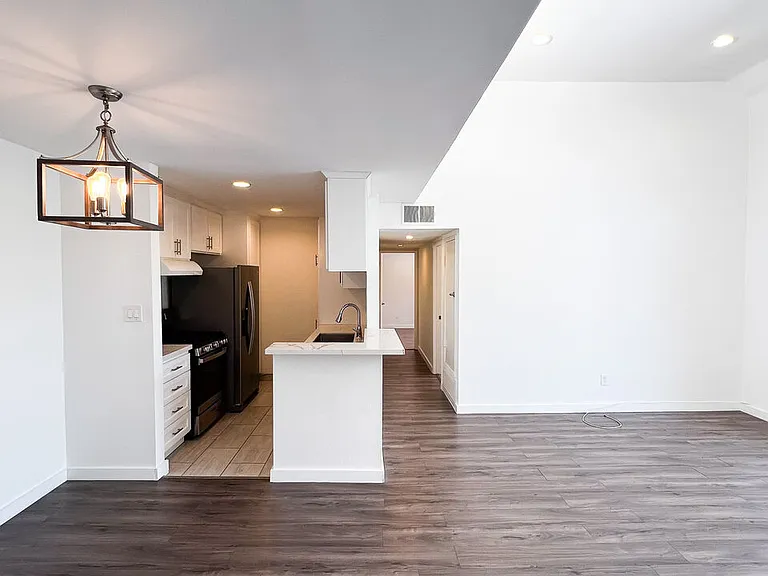 5700 Etiwanda Ave #257 — Photo 10