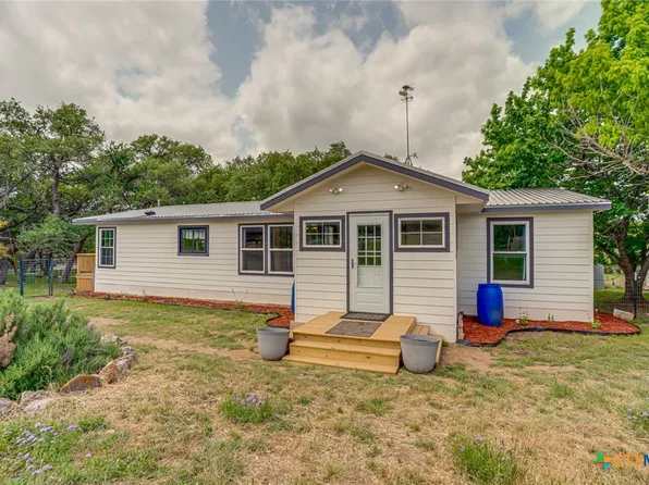 104 Northview Ln, Kendalia, TX 78027