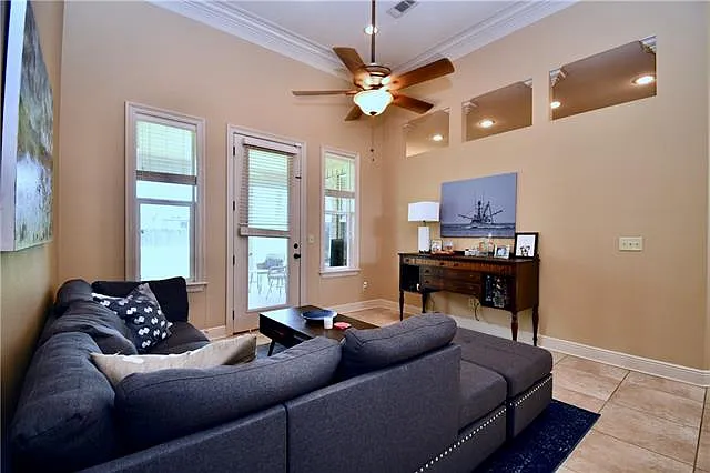 6413 Arden Oaks Dr — Photo 11