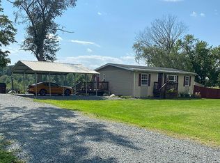 496 Valley Falls Rd, Melrose, NY 12121