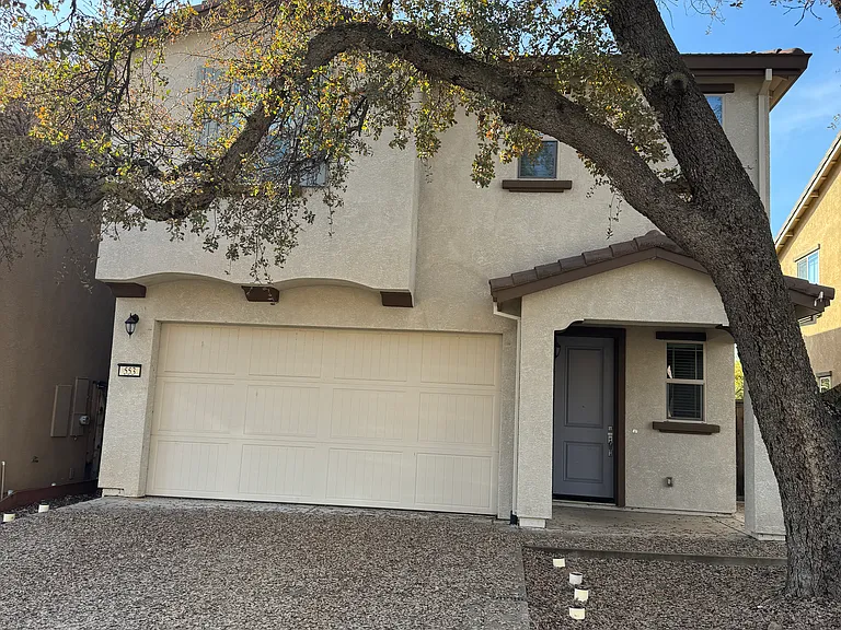 553 Addison Ct — Photo 1
