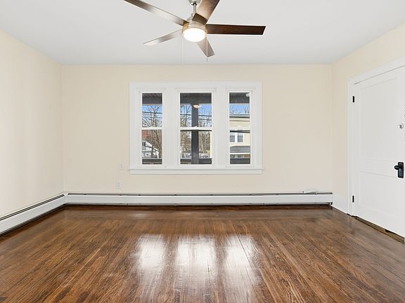 4th image of 16 Berkley Ave #2