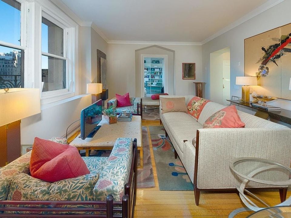 1st image of 26 E 63rd St APT 11B