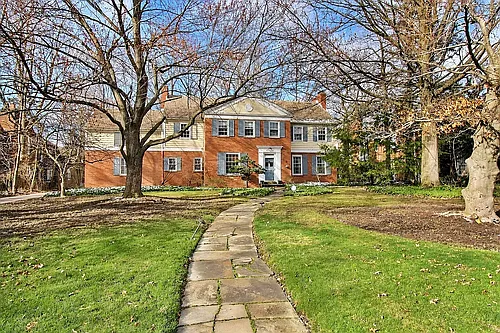 14575 Shaker Blvd Photo 1