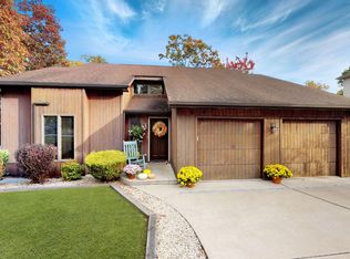 12 Ridgeview Dr, Scranton, PA 18504