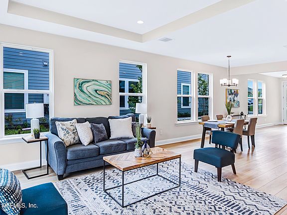 2nd image of 284 COOL SPRINGS Avenue