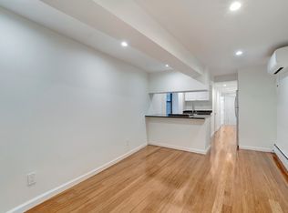 31 E 1st St, New York, NY 10003
